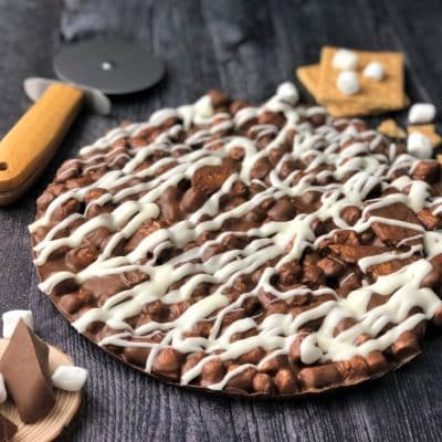 campfire smore chocolate pizza with marshmallows