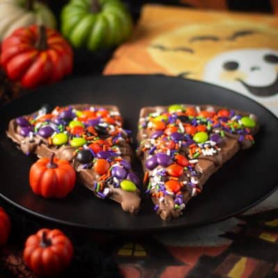 spooky-licious chocolate pizza slices