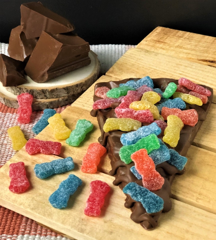 Slice Sweet & Sour, gourmet chocolate with soft sour candies