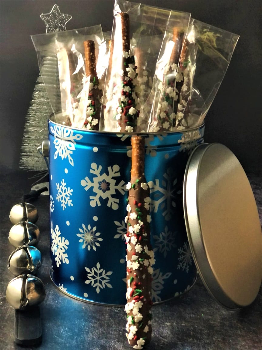 Holiday Pretzel Rods Gift Tin 20 Chocolate Pretzels